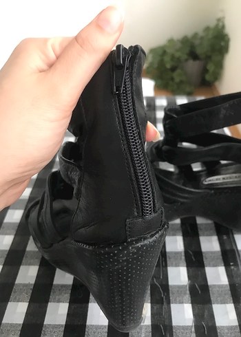 36 Beden siyah Renk Kadın Siyah Gotik Dolgu Topuklu Sandalet