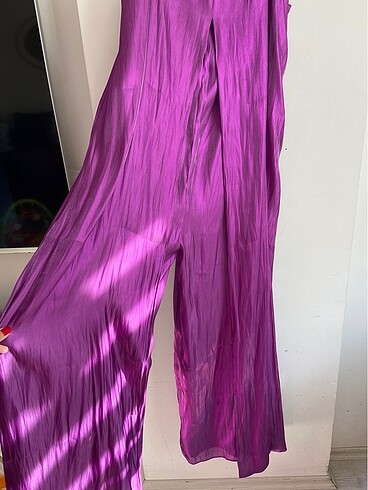 Mango MNG Yırtmaçlı Saten Tulum