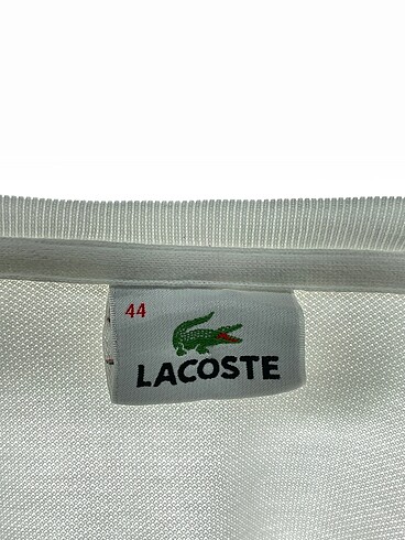 42 Beden beyaz Renk Lacoste T-shirt %70 İndirimli.