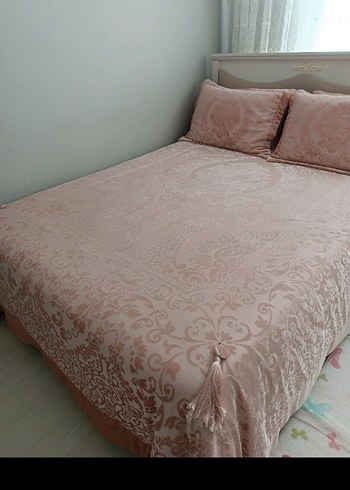 Pembe Desenli Yatak Örtüsü - Görsel 2