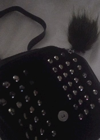 Siyah Süet Kürklü Gotik Punk Çanta - Görsel 2