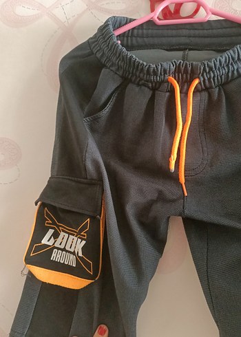 Erkek Siyah Bol Kesim Kemerli Şort - Görsel 2