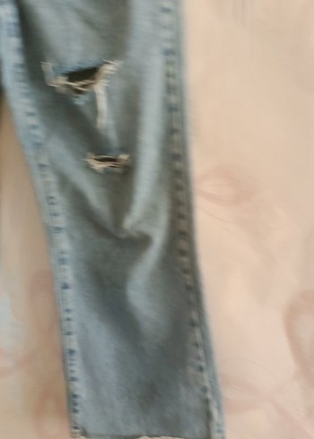 Kadın Pastel Mavi Yırtık Bol Kesim Denim Pantolon - Görsel 4