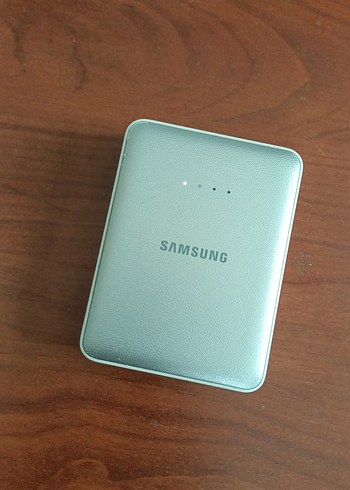 Samsung Beyaz Gri Powerbank ve USB-C Kablosu - Görsel 3