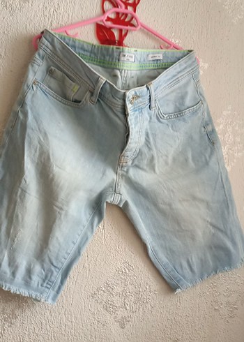 Düğmeli Açık Mavi Kadın Denim Mini Şort