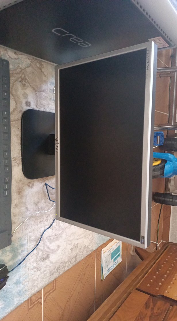 Gri Renkli Bilgisayar Monitörü - Görsel 3