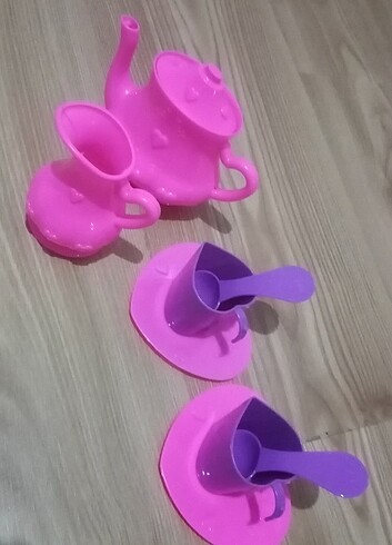 Oyuncak çay seti