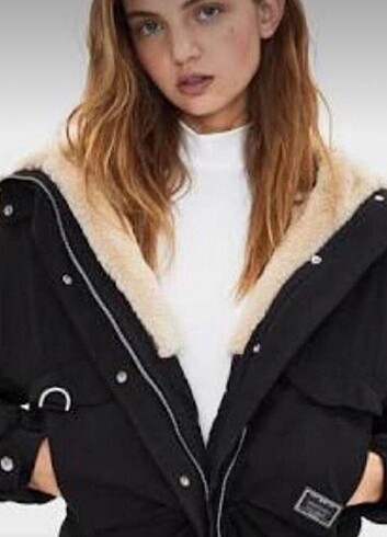 Bershka mont