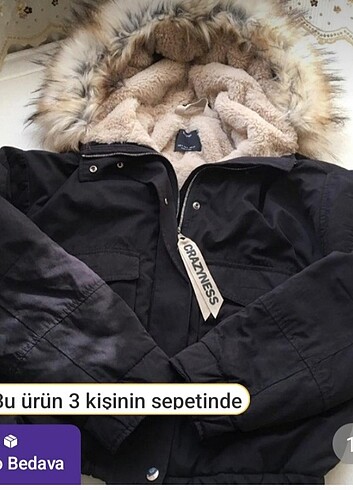 xs Beden Bershka mont 