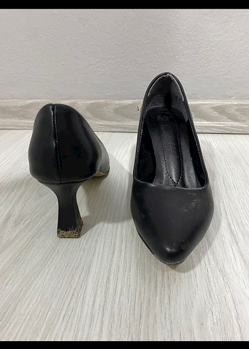 35 Beden Siyah Klasik Stiletto Topuklu Ayakkabı