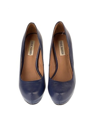 37 Beden Steve Madden Platform %70 İndirimli.