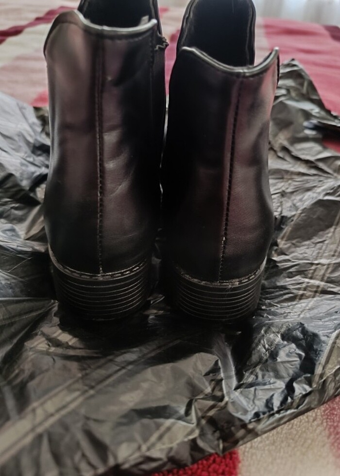 Bayan bot - Görsel 2