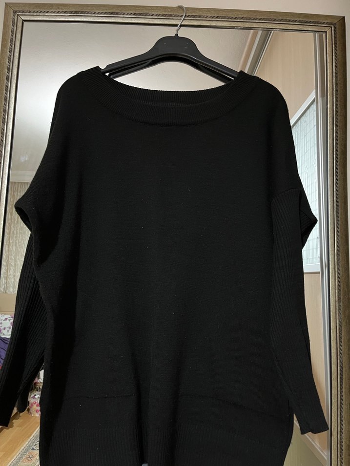 Siyah Kadın Oversize kazak - Görsel 2