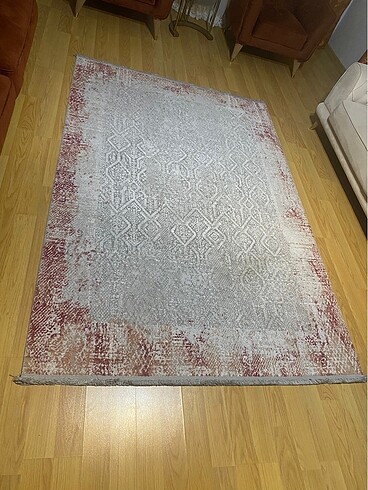 Halı 4 metre² dört mevsim kullanmaya uygun