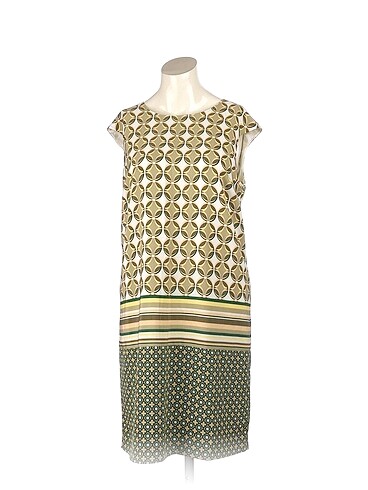 PreLoved Kısa Elbise %70 İndirimli.