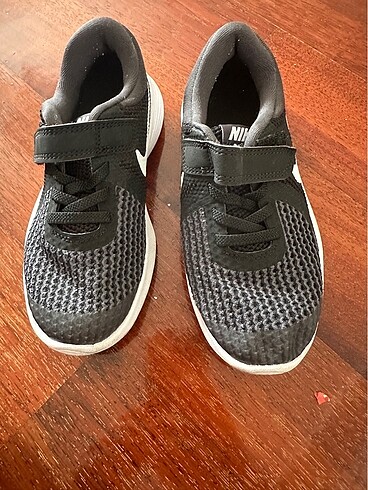 Nike çocuk spor ayakkabı