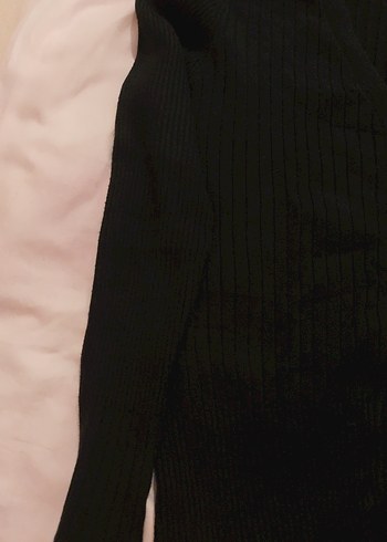 Siyah Düğmeli V Yaka Kadın Hırka - Görsel 3