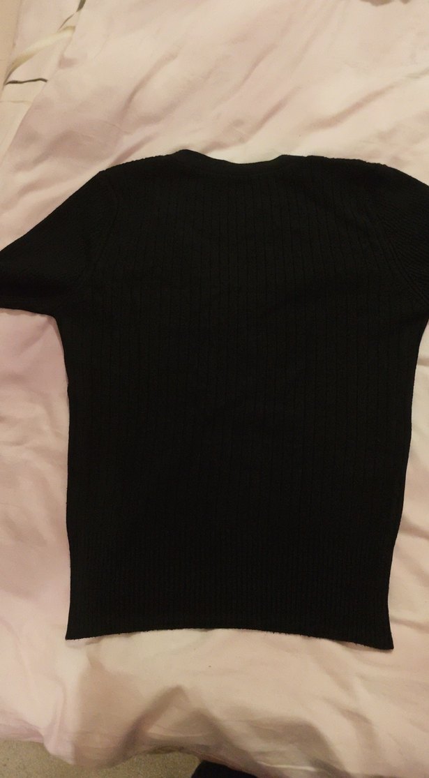 Siyah Düğmeli V Yaka Kadın Hırka - Görsel 5