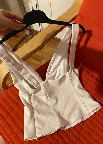 BeyazV Yaka Bustiyer - Görsel 2