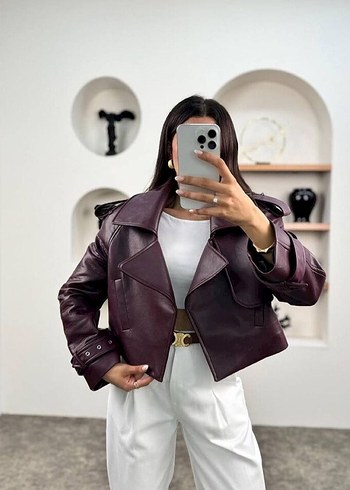 Bordo Kemerli Kısa Deri Ceket - Görsel 2