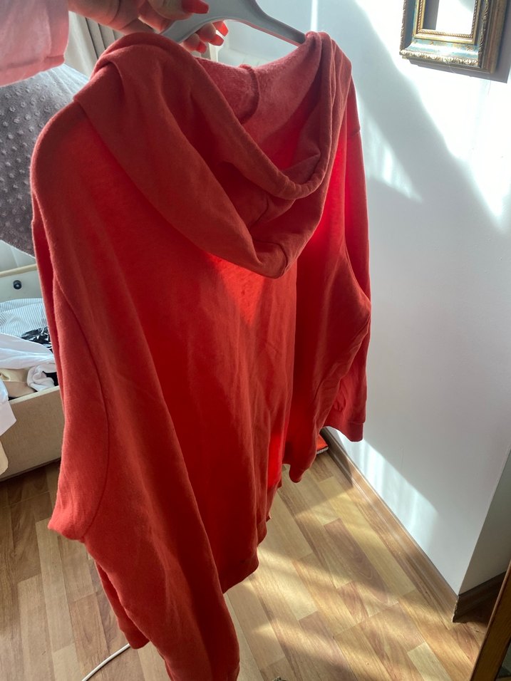 Kırmızı Fermuarlı Kapüşonlu Kadın hırka - Görsel 4