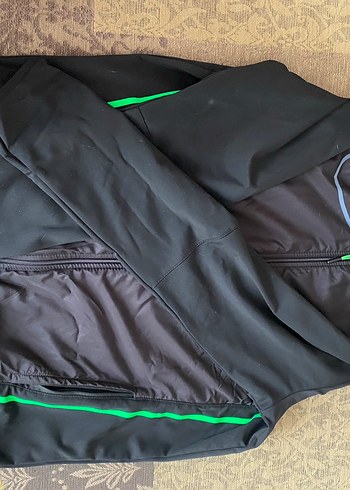 Nike Siyah Yeşil Erkek Spor Rüzgarlık - Görsel 5