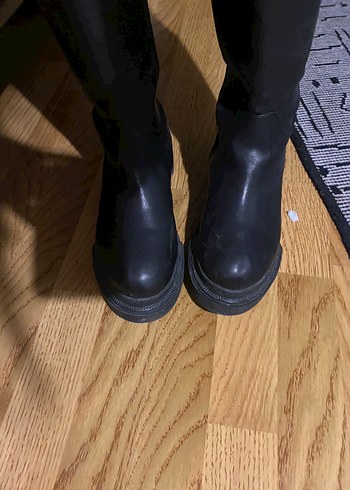 Siyah Tokalı Kadın Rugan Botu - Görsel 5