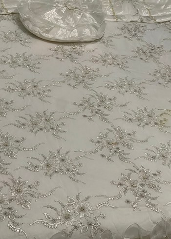 İşlemeli Beyaz Yatak Örtüsü - Görsel 8