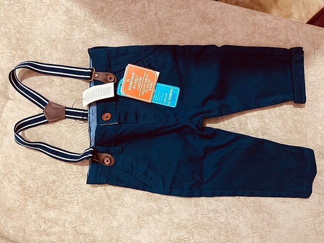 LC Waikiki LC Waikiki Erkek Bebek Askılı Pantolon.