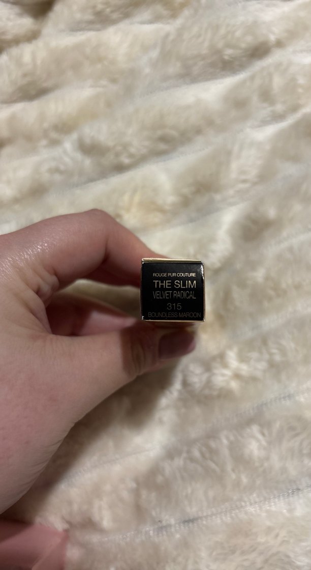 Yves Saint Laurent 315 Altın Renkli Ruj - Görsel 4