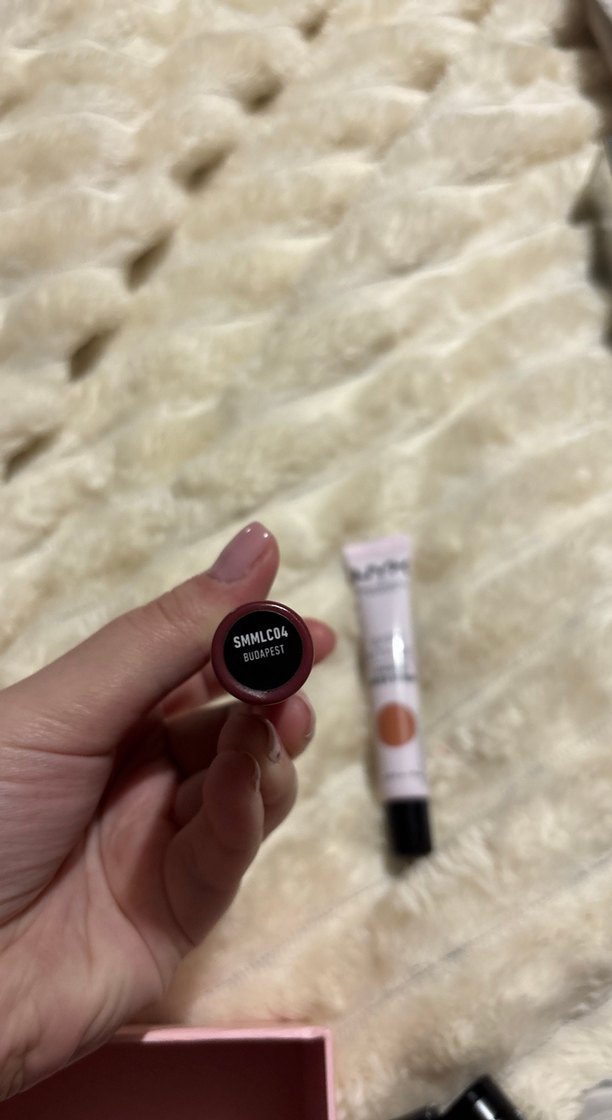 NYX Luminous Dudak Parlatıcısı Bej Ton - Görsel 2