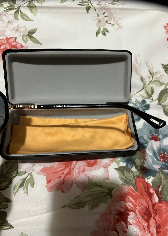 Kadın güneş gözlüğü - Görsel 3