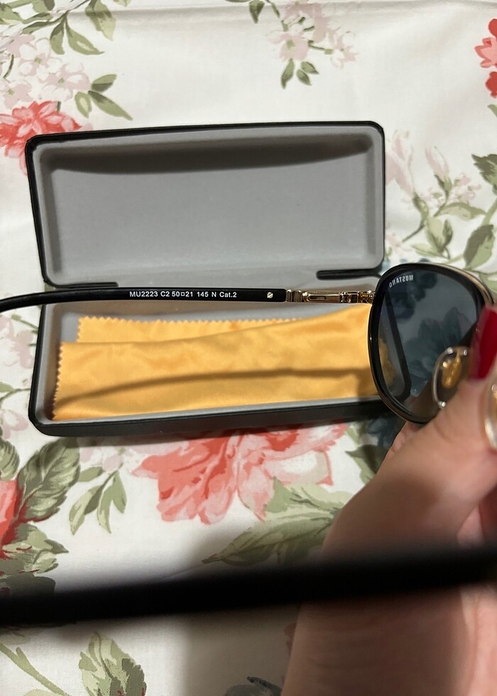 Kadın güneş gözlüğü - Görsel 4