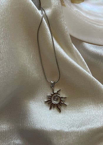  Beden Gümüş Güneş Pinterest Estetik Çelik Kolye