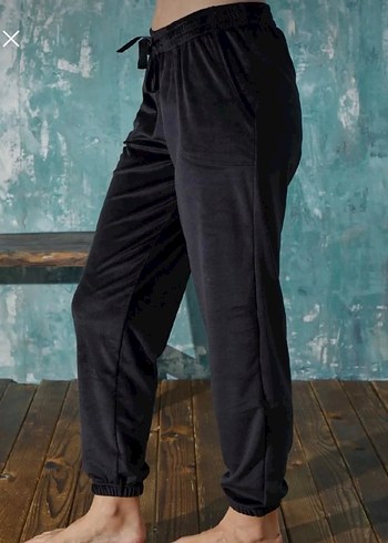 Siyah Kadın Rahat Kesim Eşofman Altı - Görsel 2