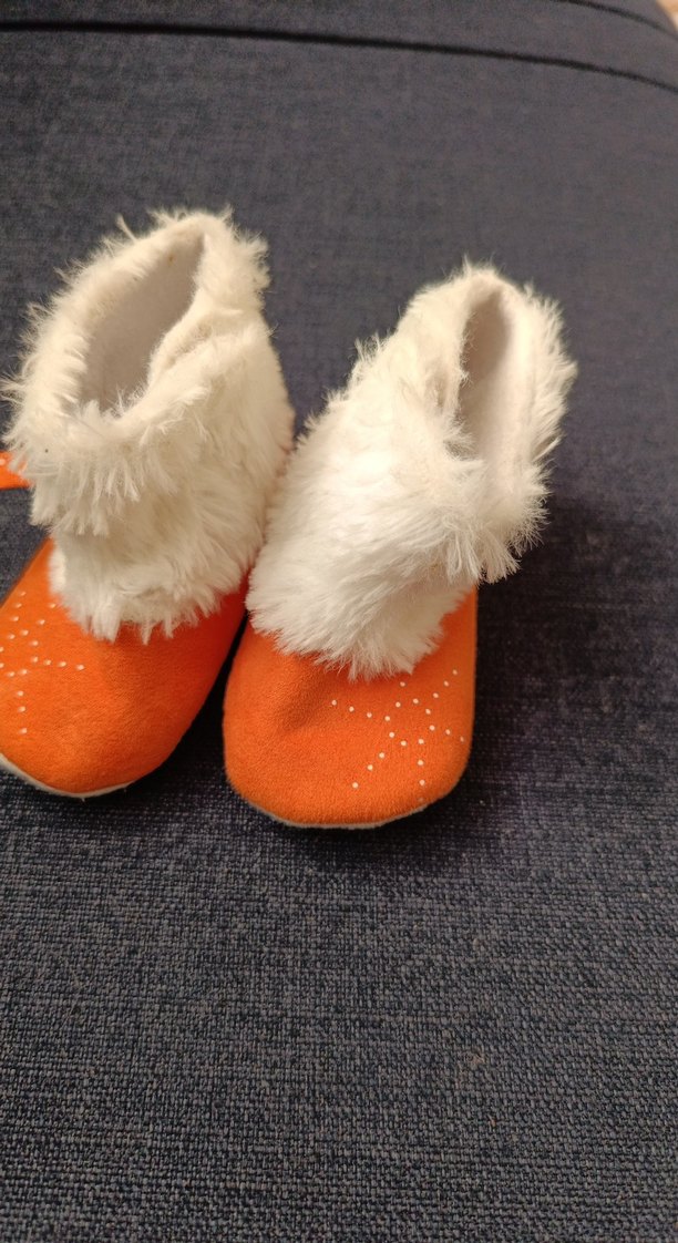 Turuncu Kürklü Kız bebek panduf - Görsel 3