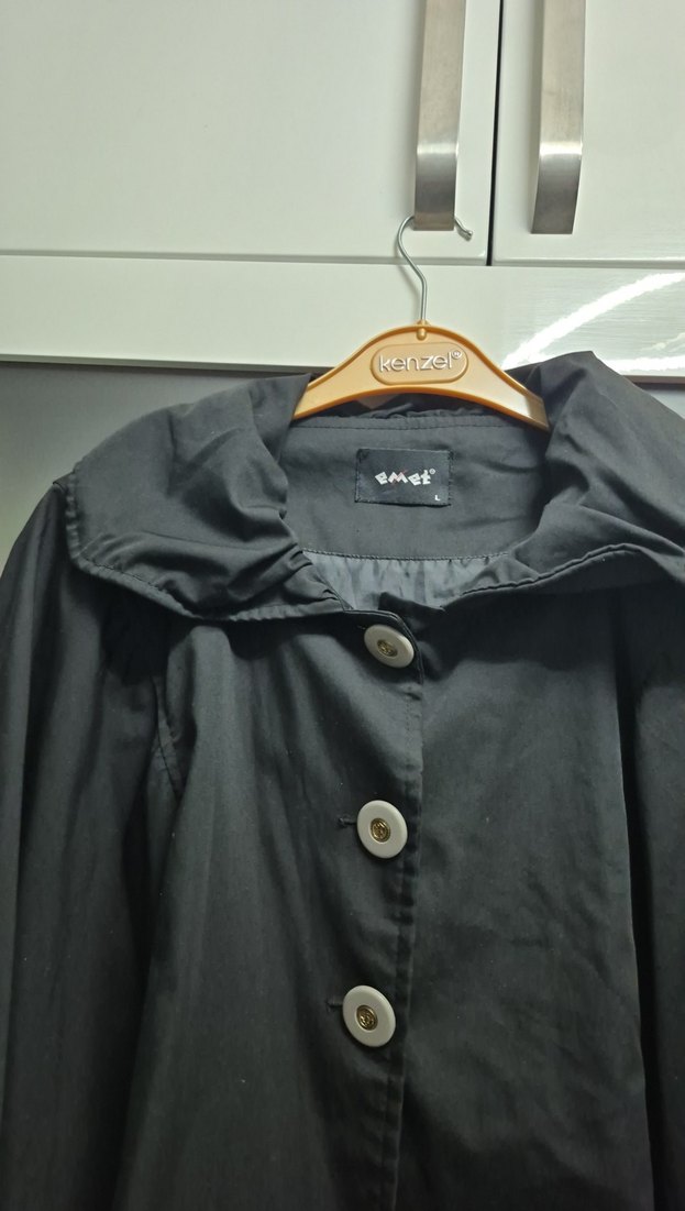 Düğmeli Siyah Midi PANÇO Ceketi - Görsel 4