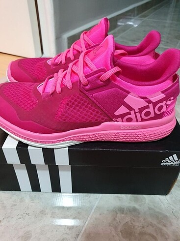 Adidas Fuşya rengi spor ayakkabı
