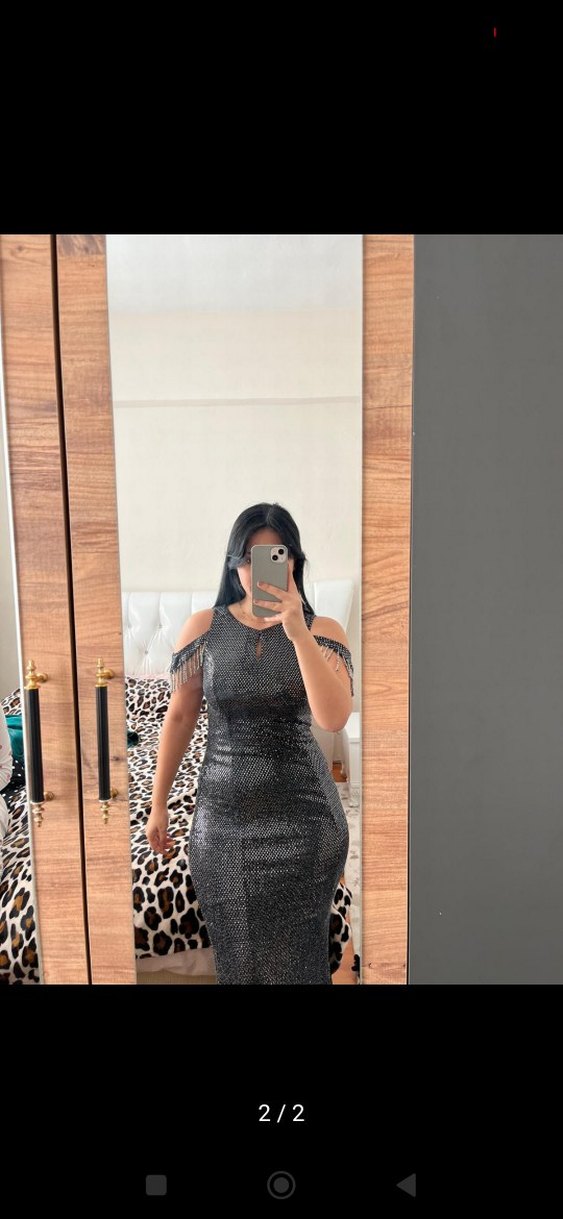 Gri Payetli Omuzları Açık Uzun Abiye Elbise - Görsel 2