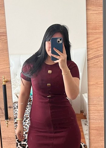 Bordo Düğmeli Uzun Kadın Elbise - Görsel 3