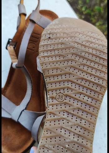 İnci Süet Dolgu Topuklu Kadın Sandalet - Görsel 5