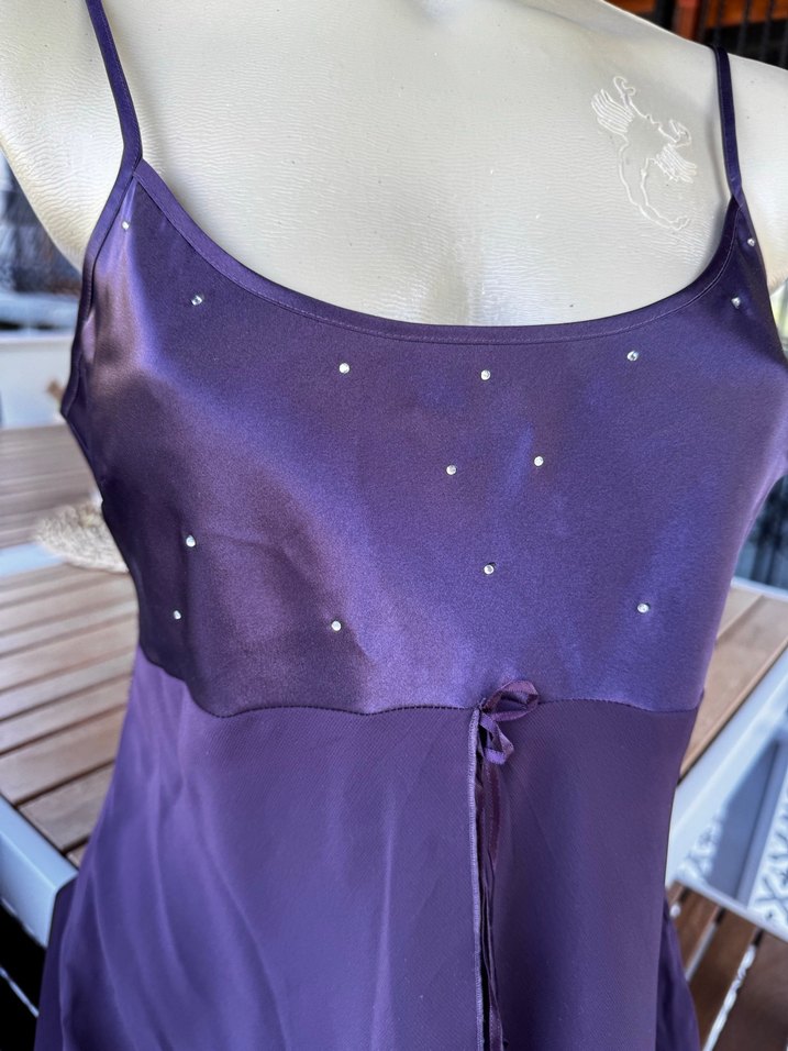 Parlak Mor Uzun İnce Askılı Gecelik - Görsel 4