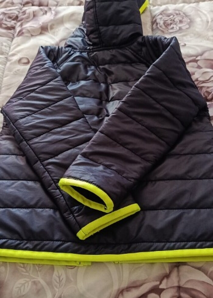 Çocuk ince mont - Görsel 3