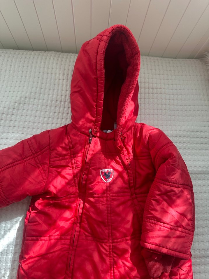 Kırmızı Bebek Kapüşonlu mont - Görsel 2