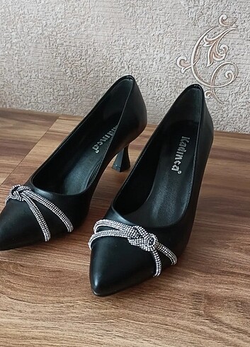 Diğer Siyah stiletto alçak topuk