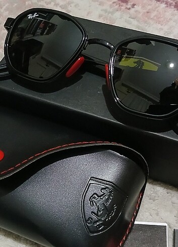 Rayban Gözlük. 