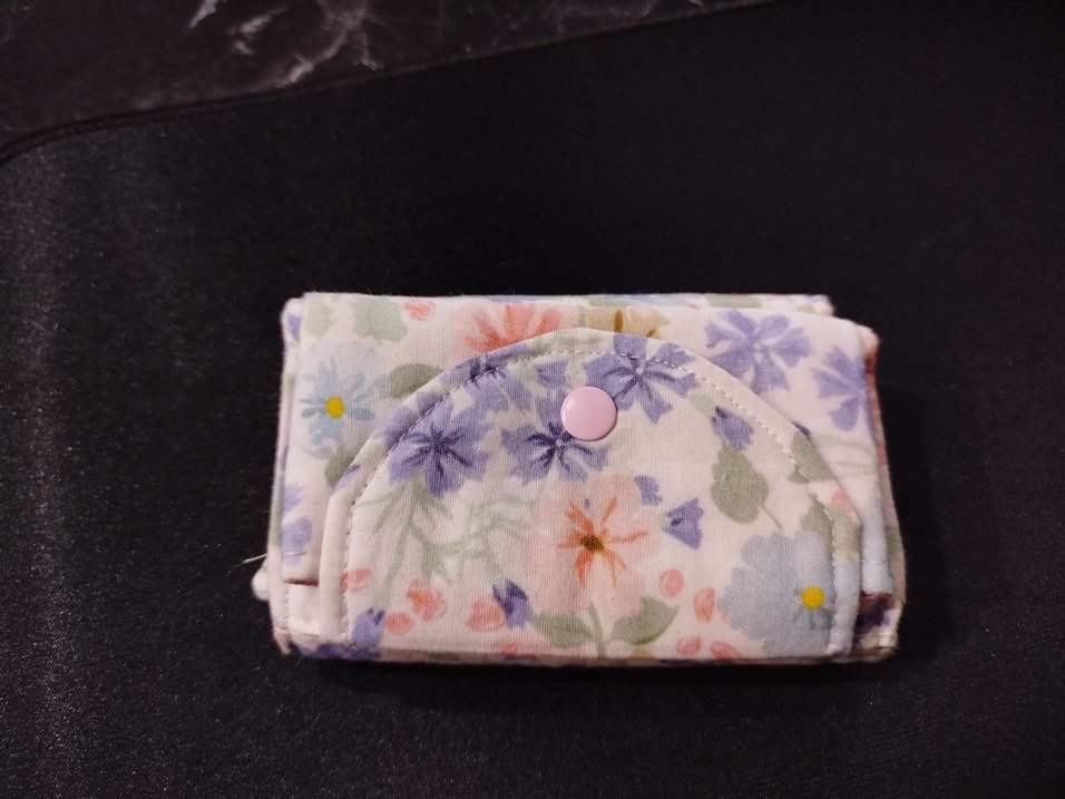 Çiçek Desenli Özel Dikim Kadın Cüzdanı - Görsel 2
