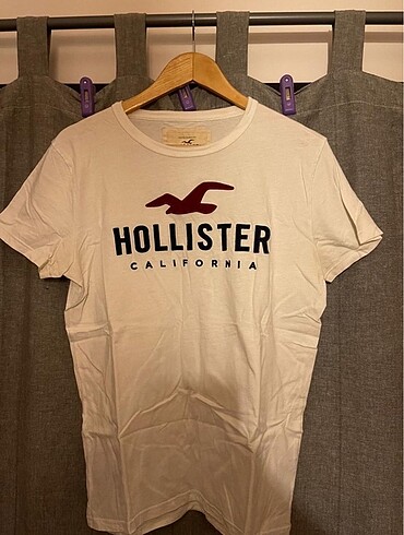 Hollister Crewneck T-shirt
