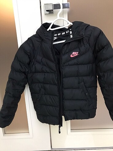 s Beden Nike mont
