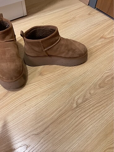 37,5 Beden Ugg bot
